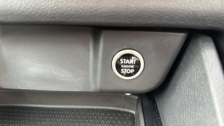 Nissan Qashqai 1.3 DiG-T MH Acenta Premium 5dr Petrol Hatchback